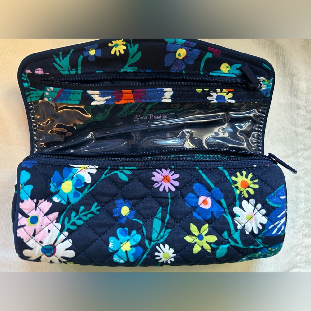 Vera Bradley makeup/storage case. Mint condition.